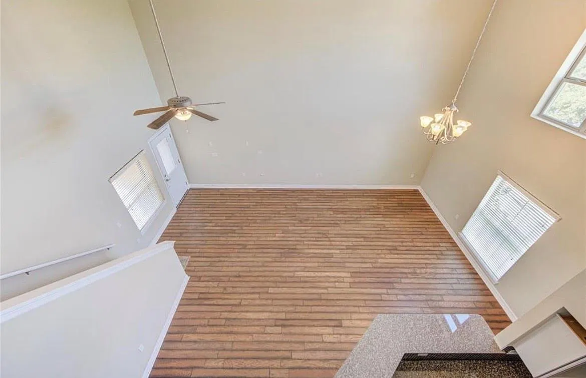 3 bed, 2.5 bath, 1763 sqft, $2,250 — Photo 4