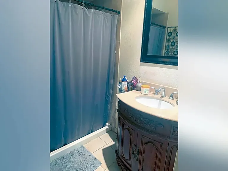 4150 Versailles Dr #D — Photo 13