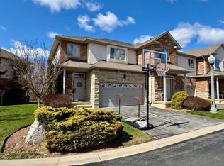 5151 Upper Middle Rd #4, Burlington, ON L7L 7C8