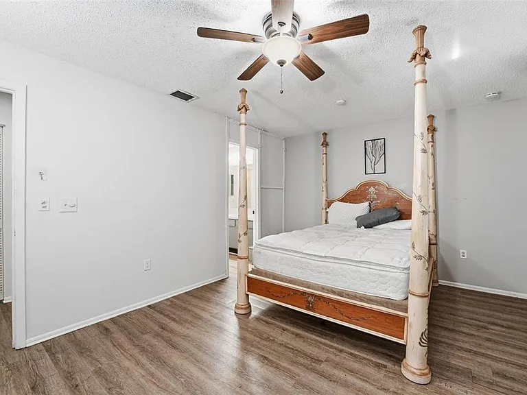 5080 Barrington Cir #3102 — Photo 24