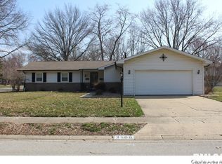 3100 Stonehill Dr, Springfield, IL 62704