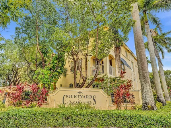 100 Jacaranda Country Club Dr APT 203, Plantation, FL 33324