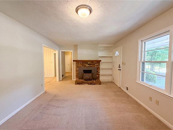 5th image of 3722 Lindley Cir