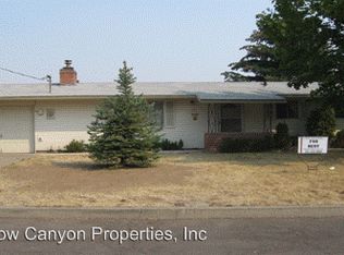 155 NE 8th St, Madras, OR 97741
