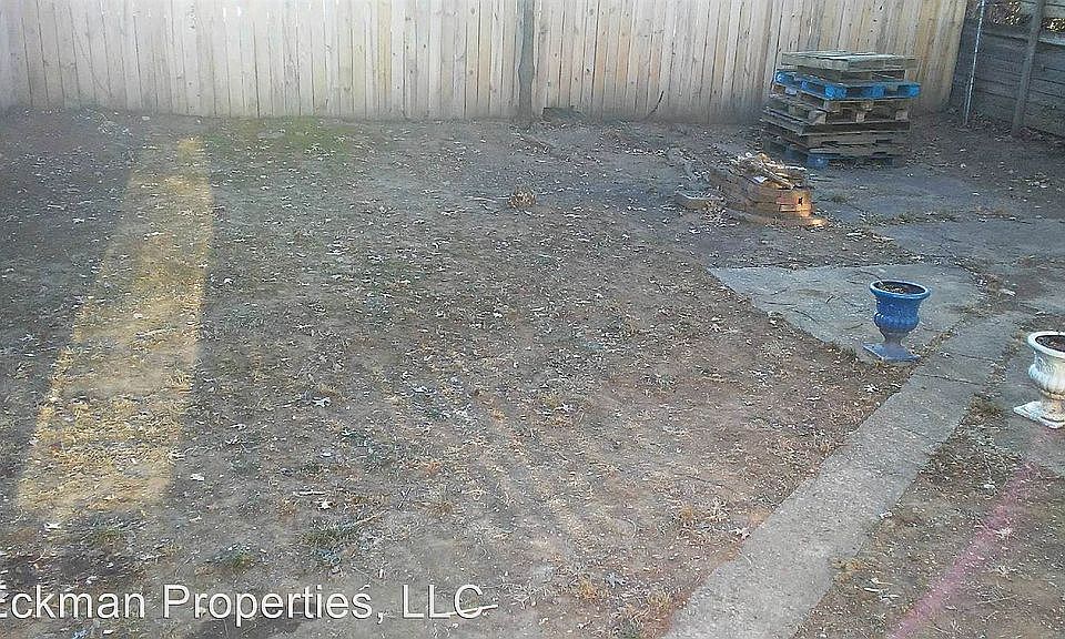 1st image of 118 Wittland Ln