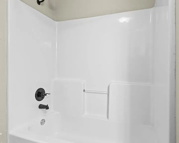 1022 W Holly St — Photo 17