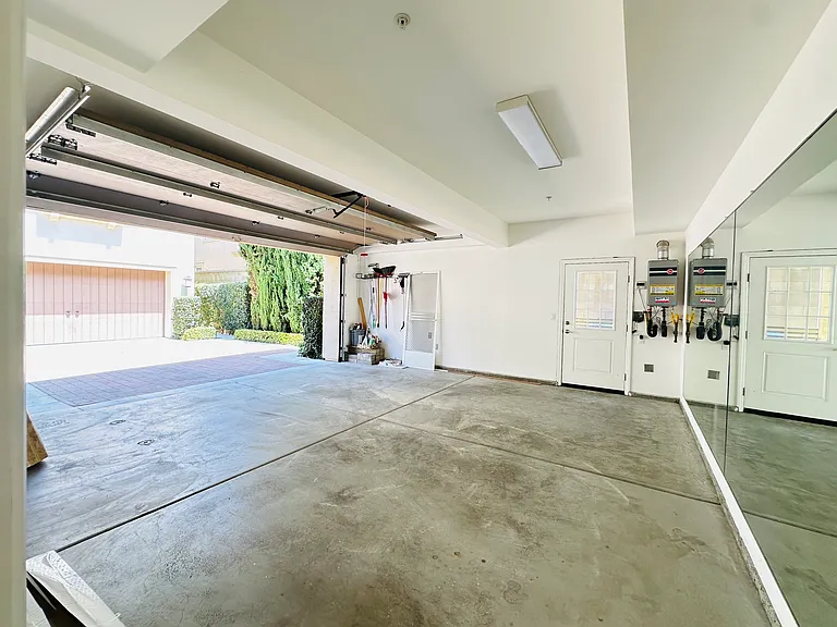 73 Cherry Tree — Photo 16