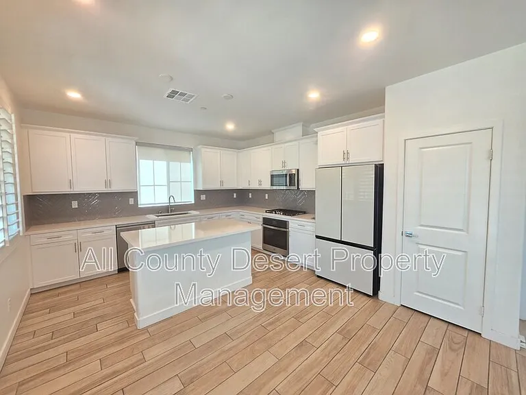 73533 Granita Dr — Photo 10