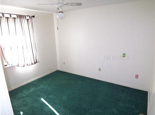 4th image of 10459 Willmington Blvd