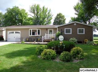 100 10th St SE, Wells, MN 56097