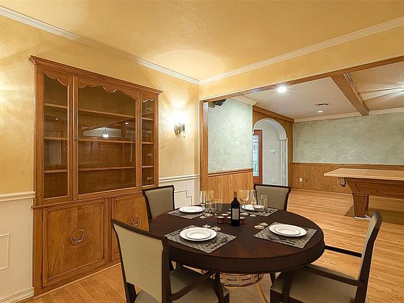 3rd image of 6306 Waltway Dr