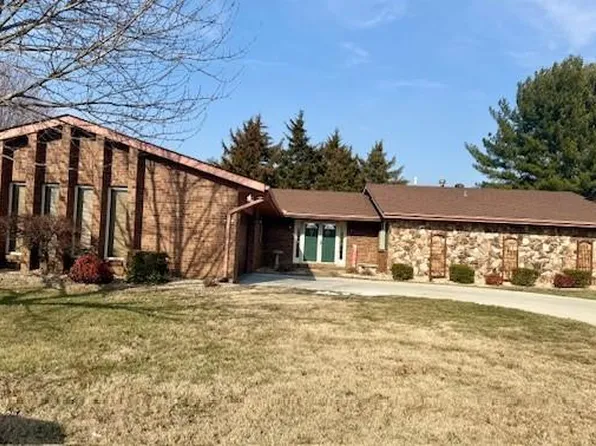 1709 Fairway Dr, O Fallon, IL 62269