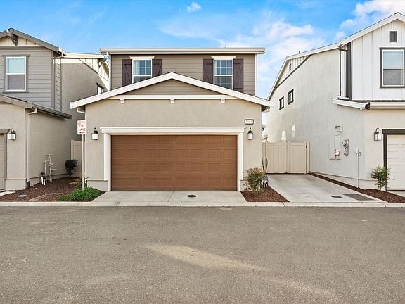 3rd image of 7969 Arcadia Dr