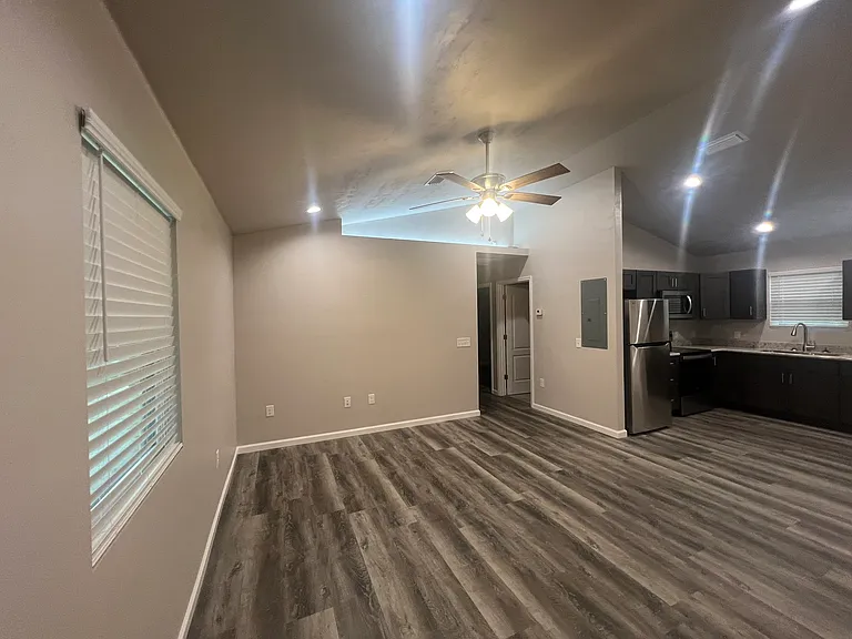 23004 NW 184th Rd — Photo 9