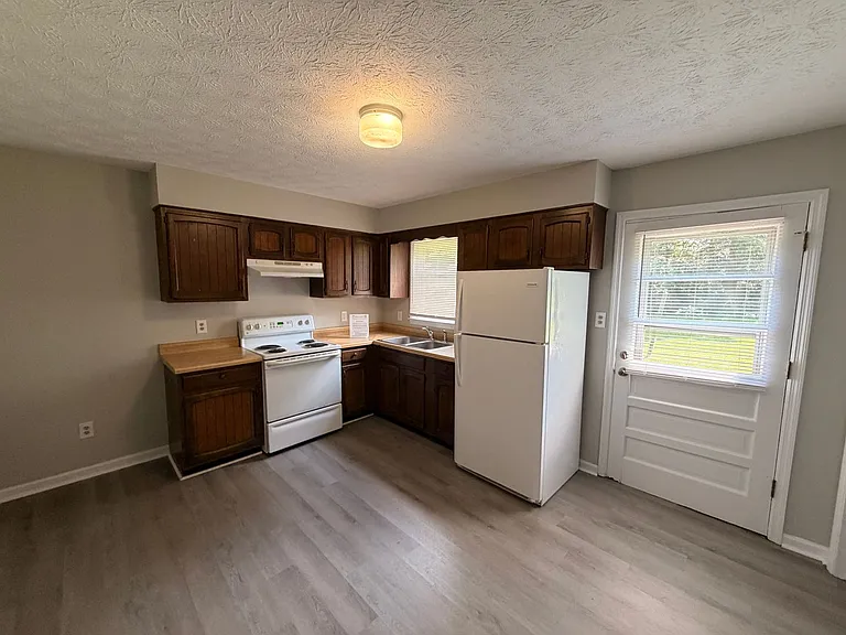 314 Walters Ln — Photo 25