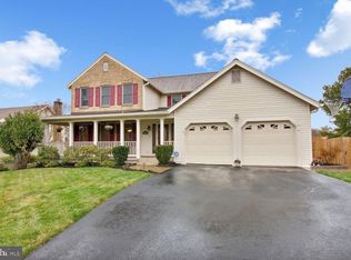 12415 Wendell Holmes Rd, Herndon, VA 20171