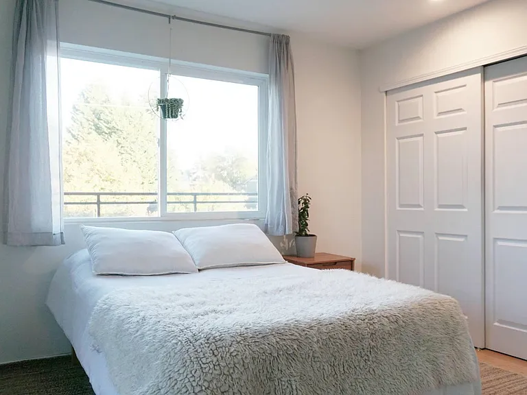 3717 California Ave SW #402 — Photo 9