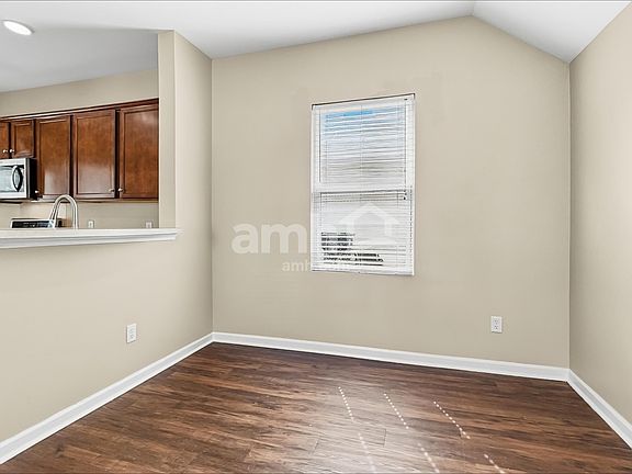 5th image of 109 Brookhaven Rd