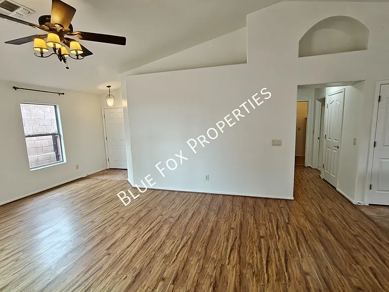 10923 S Lake Gambusi Dr — Photo 9