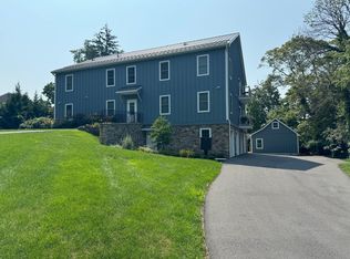 301 Edgeboro Dr APT 2, Newtown, PA 18940