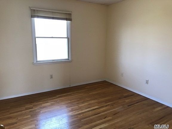 5th image of 124 Sylvan Ave APT 13
