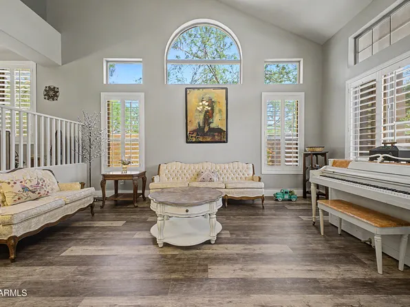 7046 W COTTONTAIL Lane, Peoria, AZ 85383