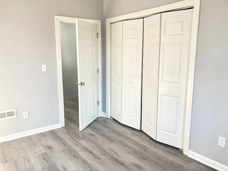144 N Salford St — Photo 5
