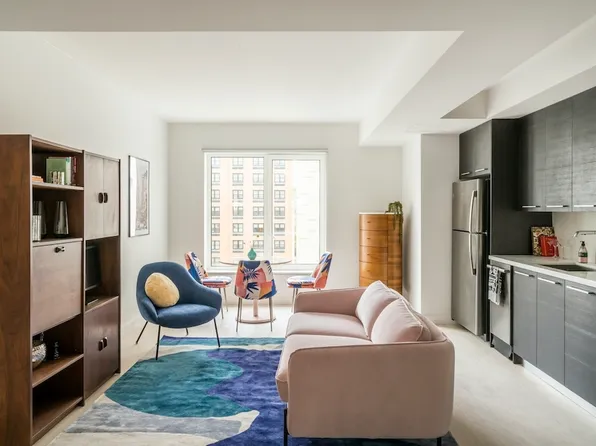 350 Clarkson Avenue image 2 of 17