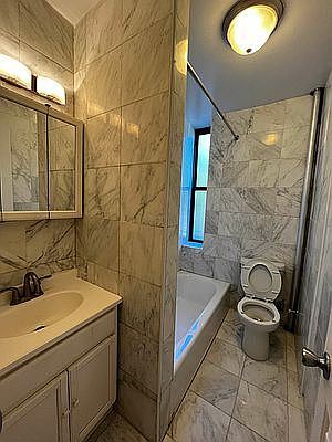5th image of 302 Eastern Pkwy APT 2B