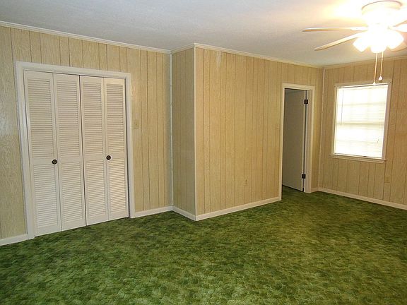 3rd image of 610 Avenue G