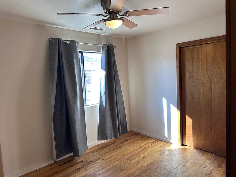 3021 N Castle Dr — Photo 8