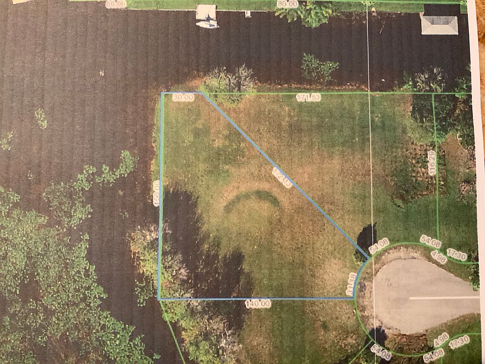 1st image of 127 Daisy Ln