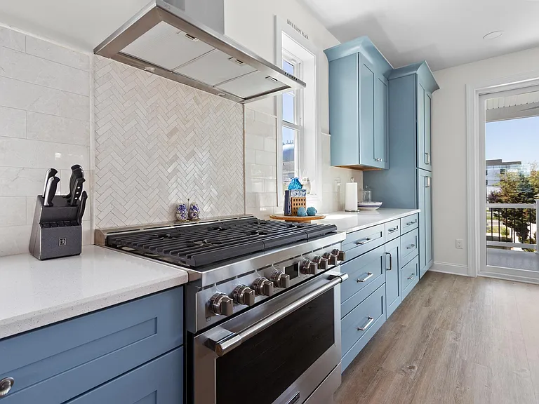140 11th Street South St — Photo 10