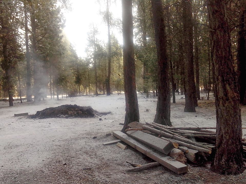 2nd image of 1950 Lund Rd