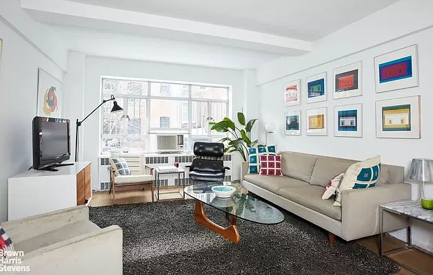 1st image of 15 W 84th St APT 3H