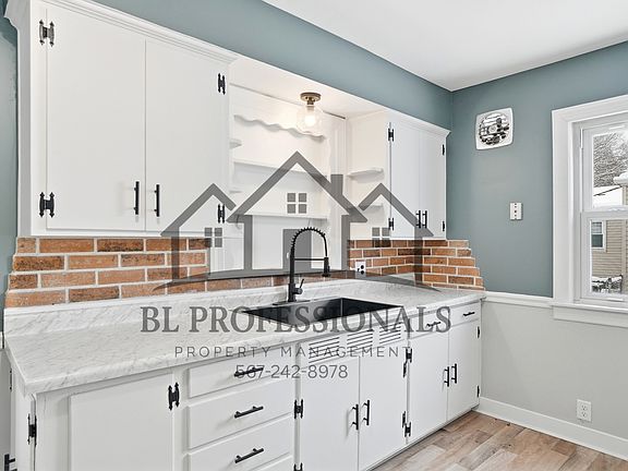 3rd image of 628 Cortlandt Ave