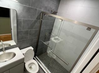 1306 Walnut St APT 3, Philadelphia, PA 19107