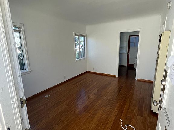 3rd image of 1726 Abbot Kinney Blvd #1