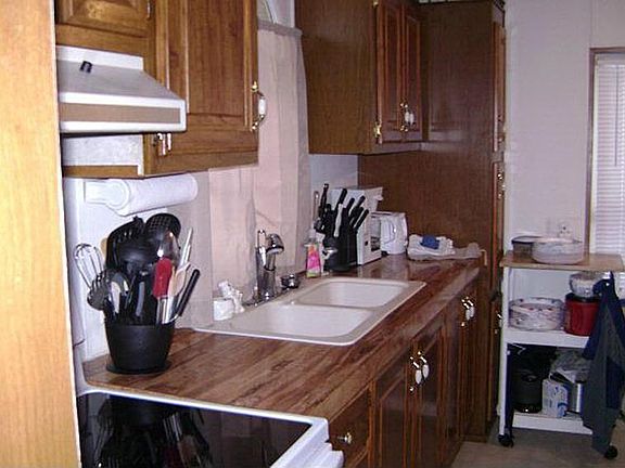 4th image of 371 Kinnamon Ln