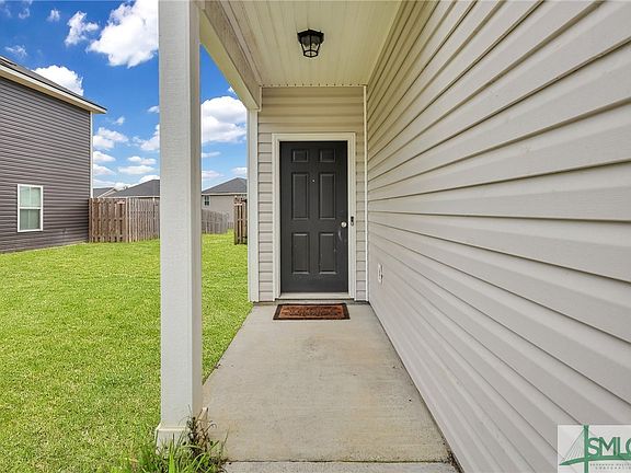 3rd image of 766 FAIRVIEW Circle