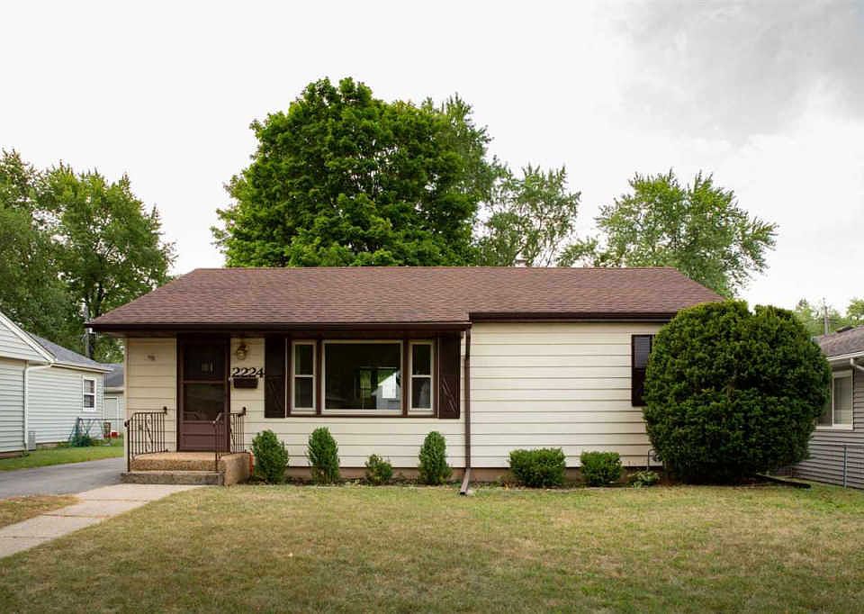 1st image of 2224 Paradise Blvd