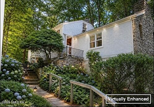 2nd image of 50 Valleywood Rd