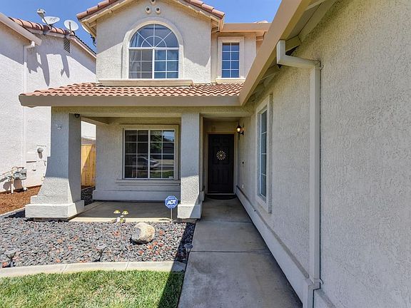 2nd image of 1229 Arbor Dr
