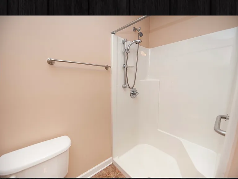 1519 E Rutherford St #A — Photo 5