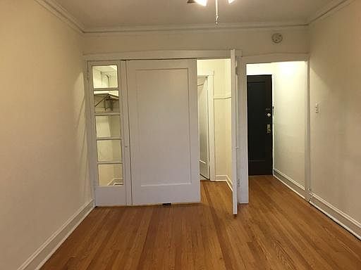 3rd image of 4303 N Winchester Ave #2