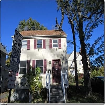 1st image of 14 Essex St