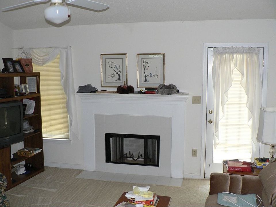 Living Room & Fireplace