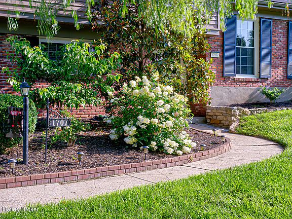 3rd image of 1707 Calder Ct