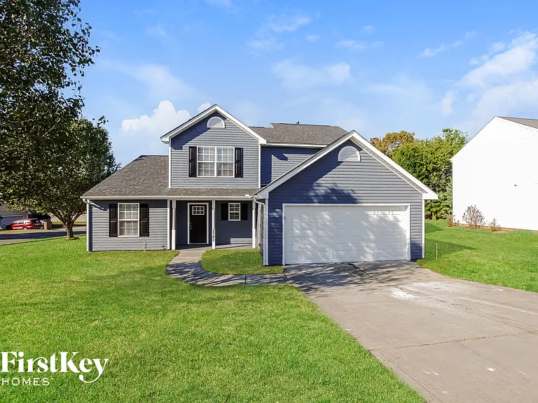 2301 Jacobs Ct — Photo 1