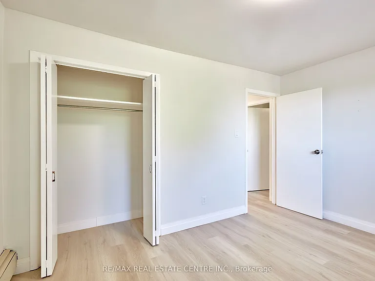 103 6th St #1 — Photo 16